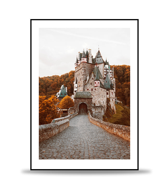 Eltz castle in the fall
